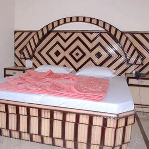 Hotel Western King Дели 2*,