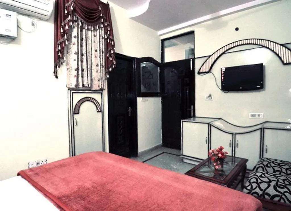 Hotel Western King Дели 2*,