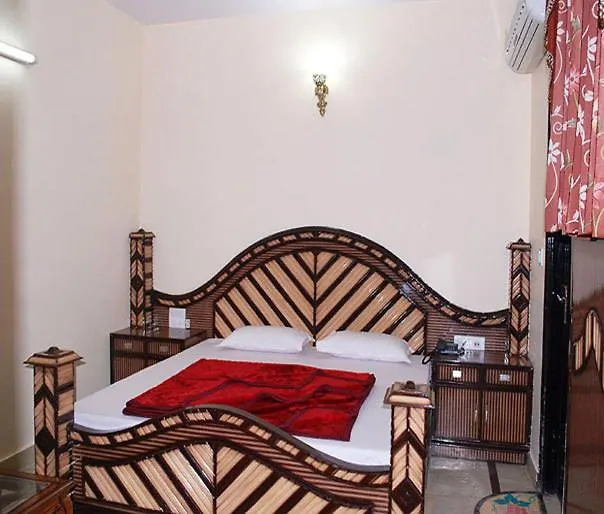 Hotel Western King Дели
