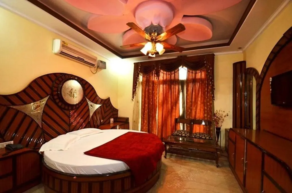 Hotel Western King Дели